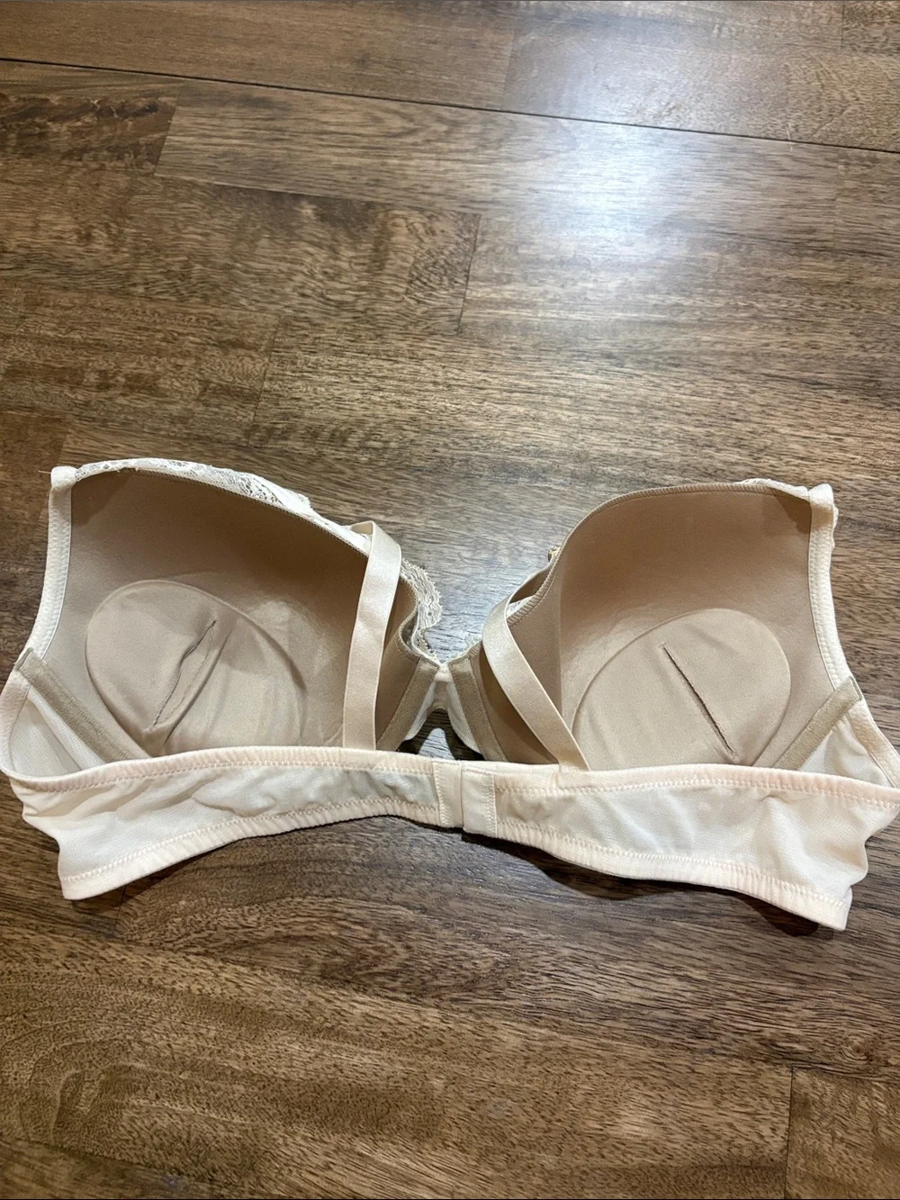 ThirdLove Lace Contour Plunge bra 42B. Peach color.